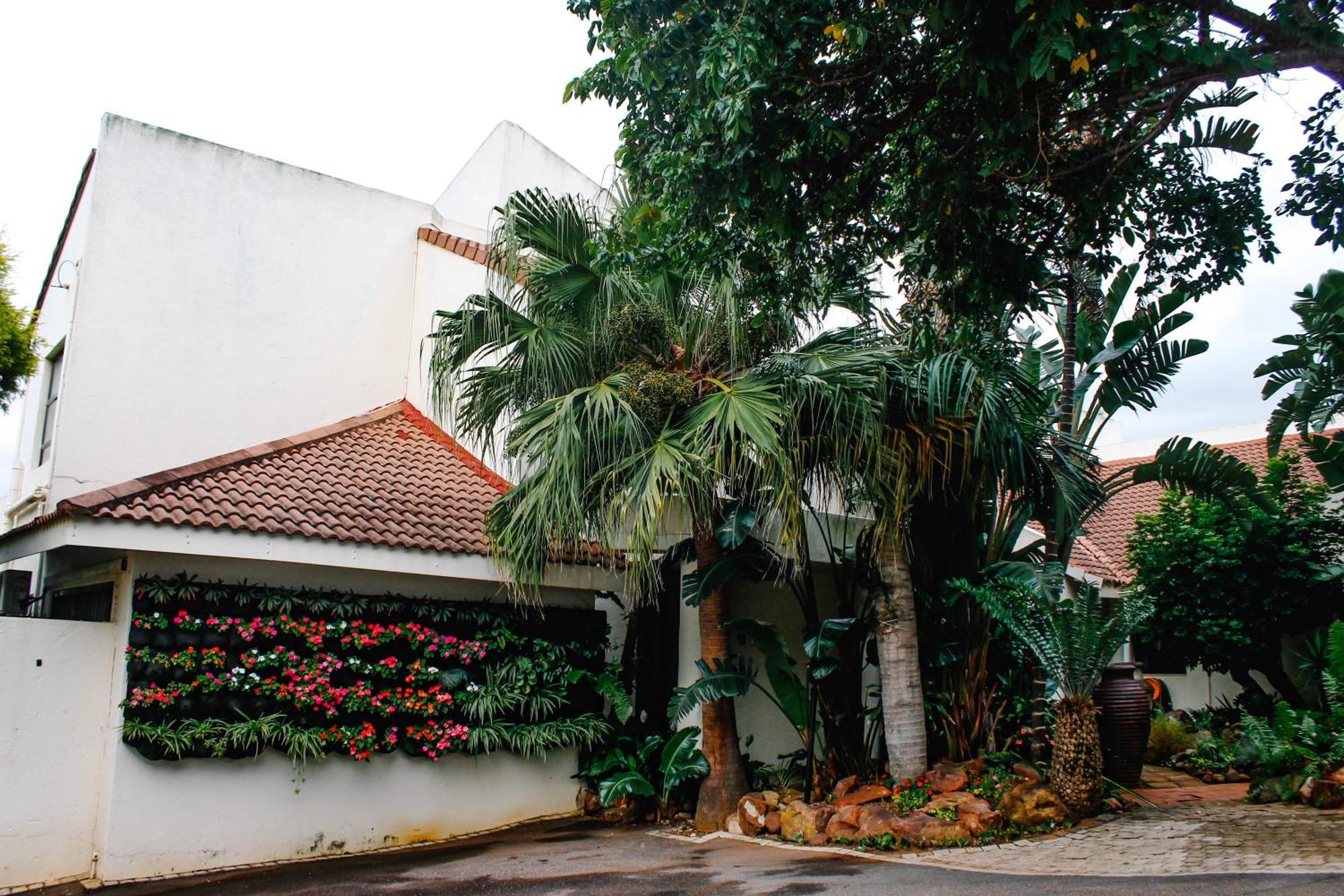 La Dolce Vita Umhlanga Guesthouse Durban Exterior photo