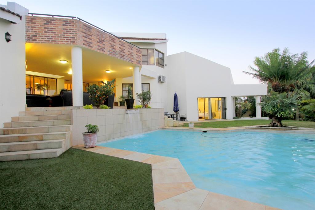La Dolce Vita Umhlanga Guesthouse Durban Exterior photo